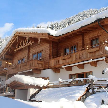 Feriendorf Joggler - Chalets Nahe Der Gondel Zell am Ziller Exterior photo